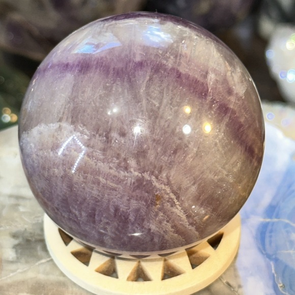 🎄SALE🎄Purple Fluorite Crystal Ball! - Picture 8 of 11